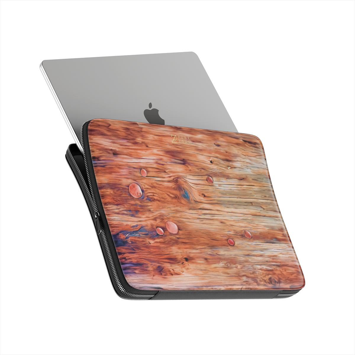 Laptop Sleeve: Nailed Rustic Wood